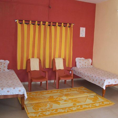Mtdc Approved Mohiniraj Guest House Nashik Bagian luar foto