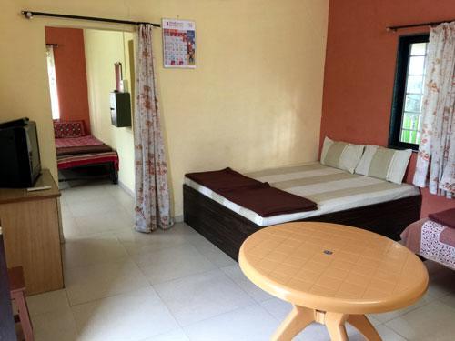 Mtdc Approved Mohiniraj Guest House Nashik Bagian luar foto