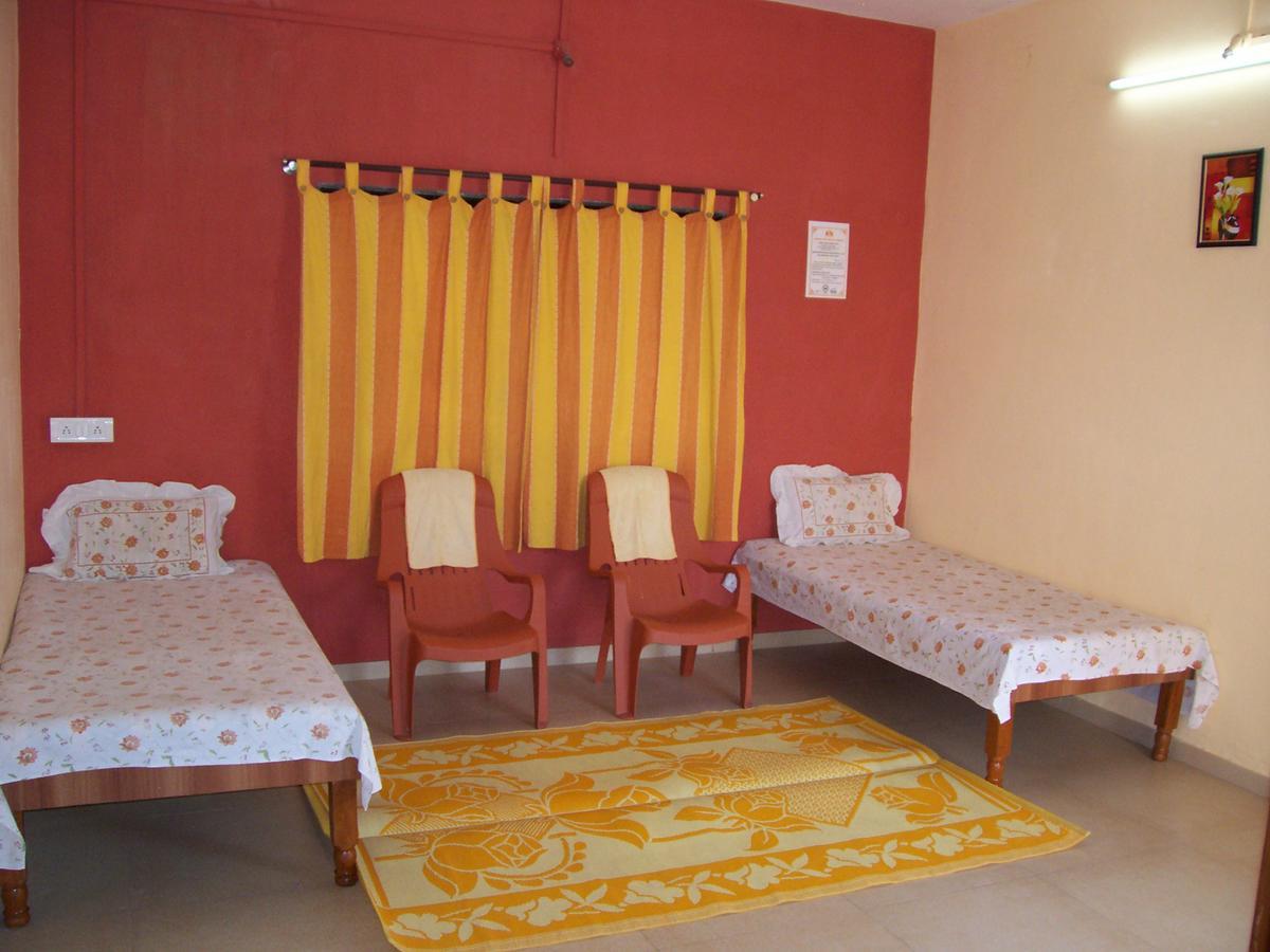Mtdc Approved Mohiniraj Guest House Nashik Bagian luar foto