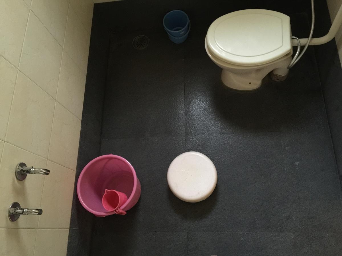 Mtdc Approved Mohiniraj Guest House Nashik Bagian luar foto